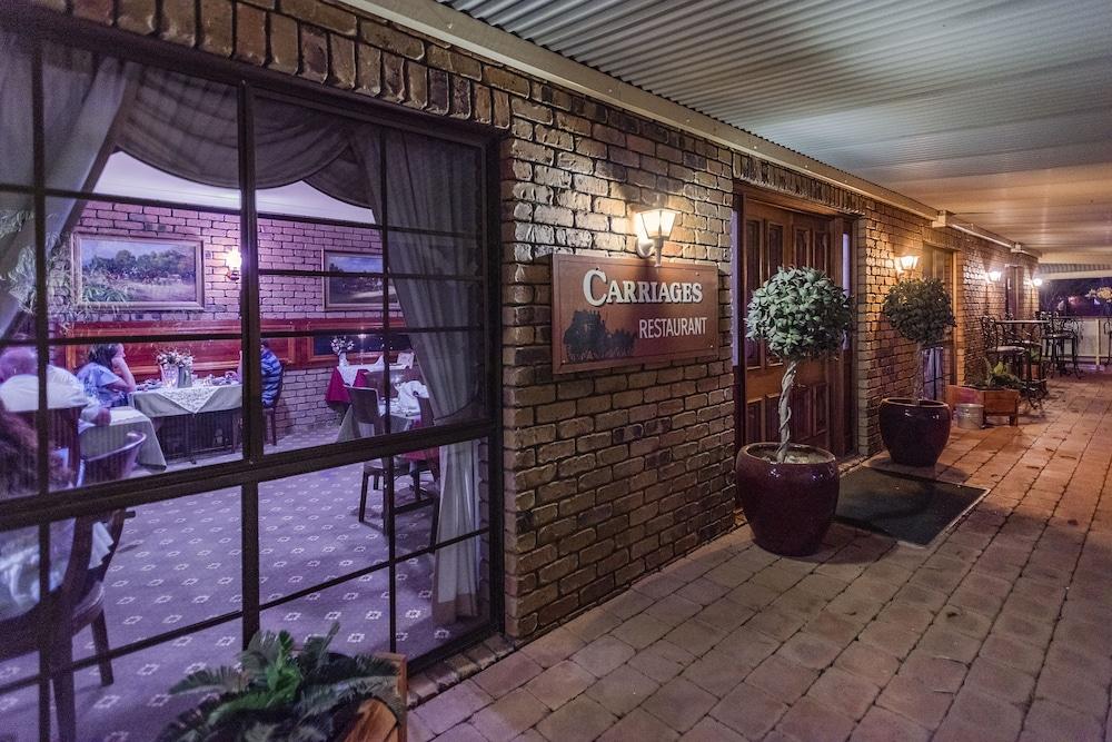 Overlander Homestead Motel Рома Екстер'єр фото